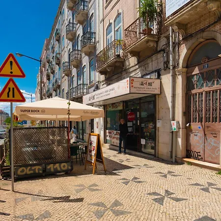 דירה Life In Colour & Art - Charming 3bed ליסבון