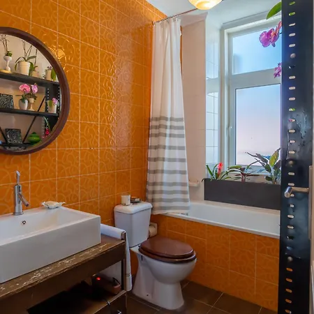 Life In Colour & Art - Charming 3bed * ליסבון