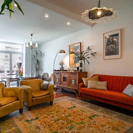 Life In Colour & Art - Charming 3bed ליסבון