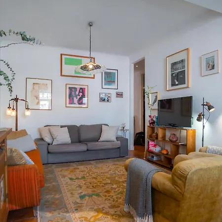 Life In Colour & Art - Charming 3bed Lejlighed *